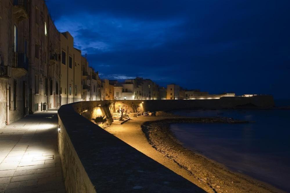 Casa Vacanze Ulisse Trapani Exterior photo